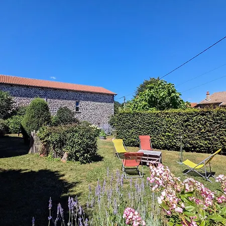 Maison Restauree Proche Nature Avec Terrasse Et Poele A Bois, Pres Du Puy-en-velay - Fr-1-582-177 Le Brignon