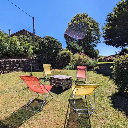 Дом отдыха Maison Restauree Proche Nature Avec Terrasse Et Poele A Bois, Pres Du Puy-en-velay - Fr-1-582-177 *
