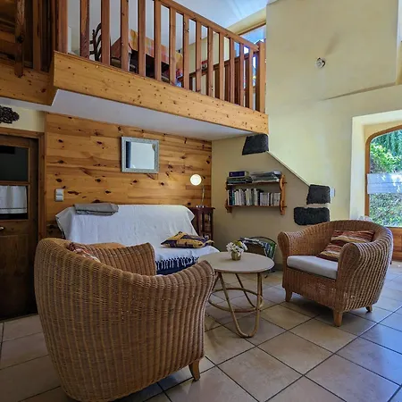 Maison Restauree Proche Nature Avec Terrasse Et Poele A Bois, Pres Du Puy-en-velay - Fr-1-582-177 Σπίτι διακοπών Le Brignon