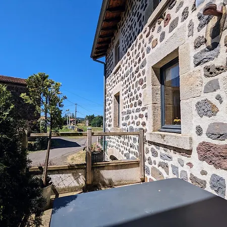 Maison Restauree Proche Nature Avec Terrasse Et Poele A Bois, Pres Du Puy-en-velay - Fr-1-582-177 Σπίτι διακοπών Le Brignon